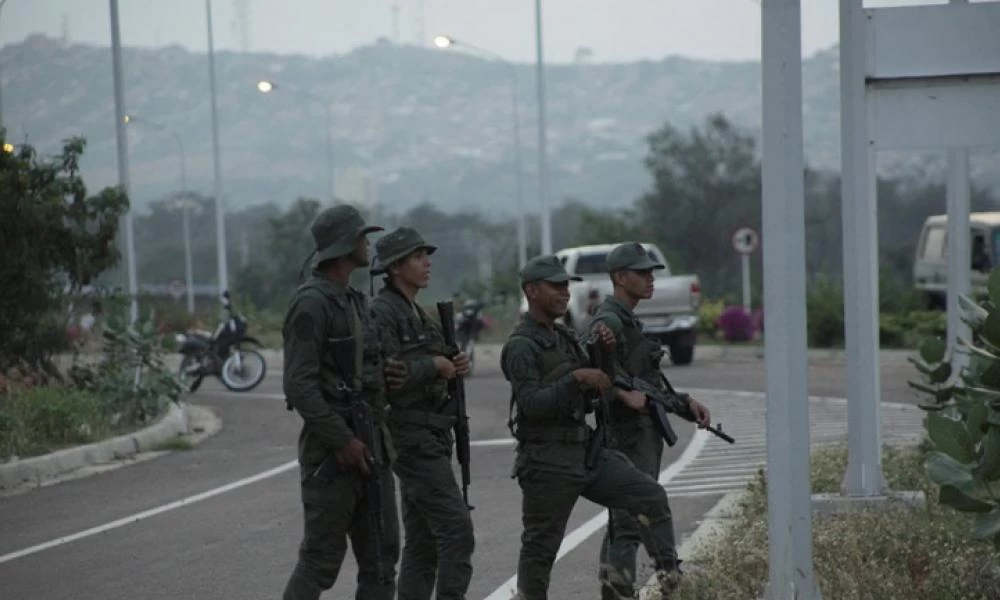 Βενεζουέλα: Δύο στρατιωτικοί σκοτώθηκαν στα σύνορα με την Κολομβία
